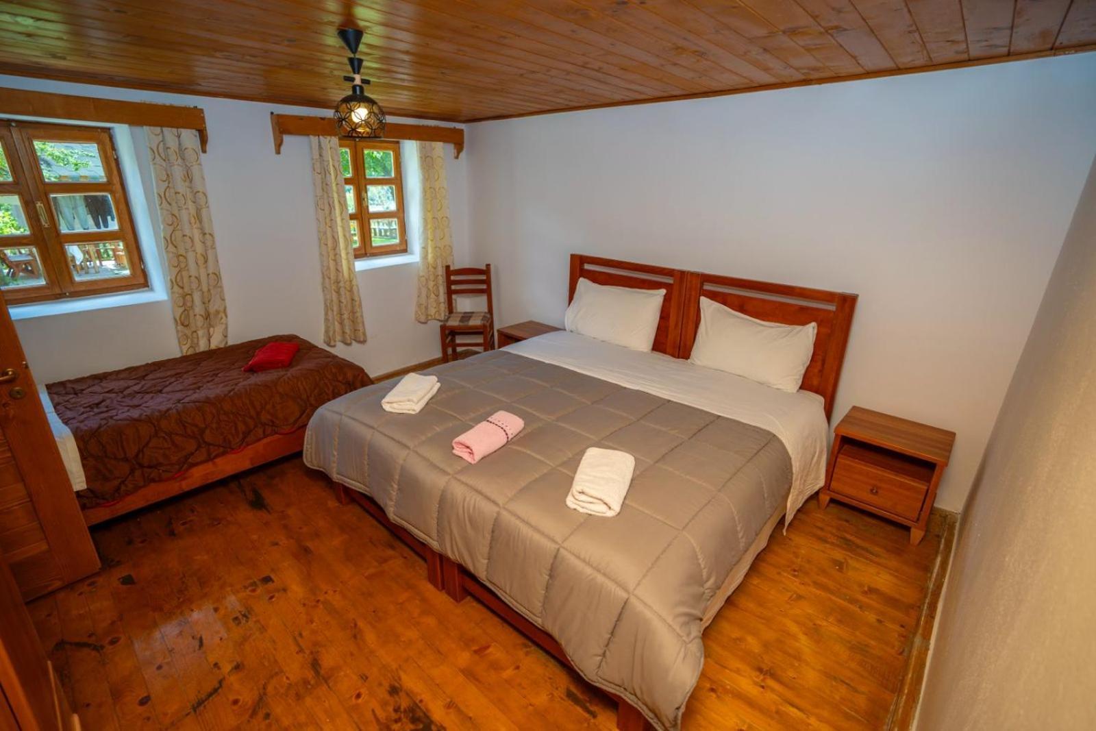 Bujtina Berishta Theth Hotel Exterior photo
