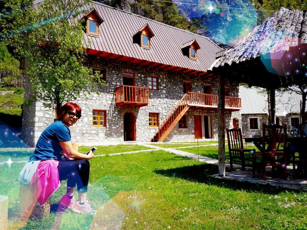 Bujtina Berishta Theth Hotel Exterior photo